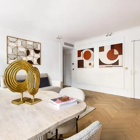 Luxurious & 2bd For 4 פריז