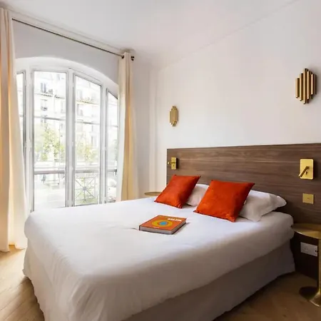 Luxurious & 2bd For 4 Appartement