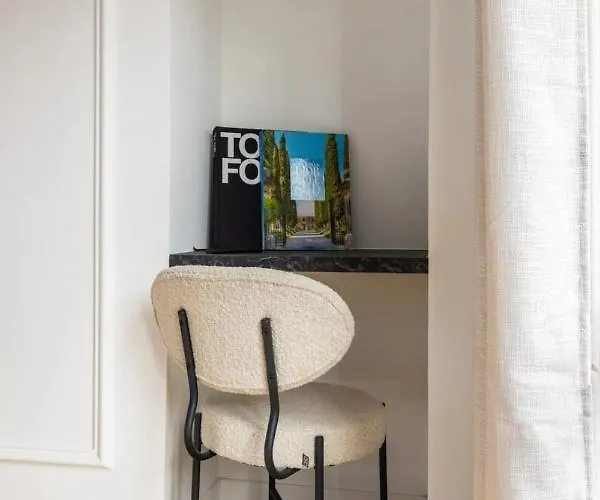Luxurious & 2bd For 4 *